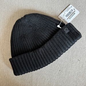 Lululemon From The Top Beanie - It fits small